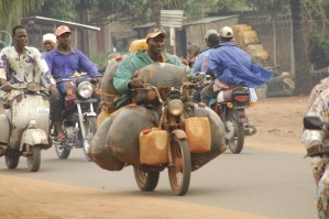 Trafric d'essence au Bénin